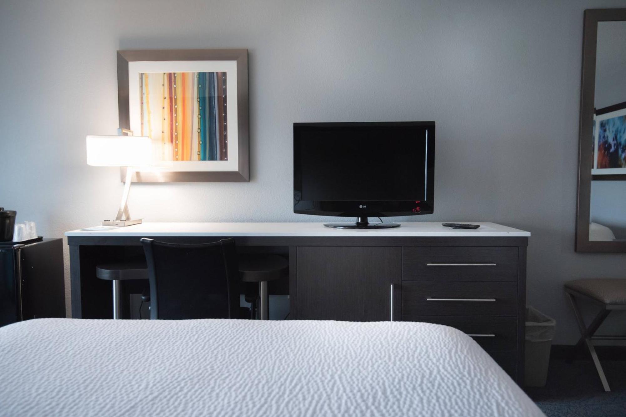 Fairfield & Atlanta Airport North Hotel